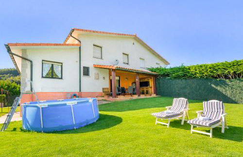 Gran casa de campo ideal para familias en Navarra - Foto 1