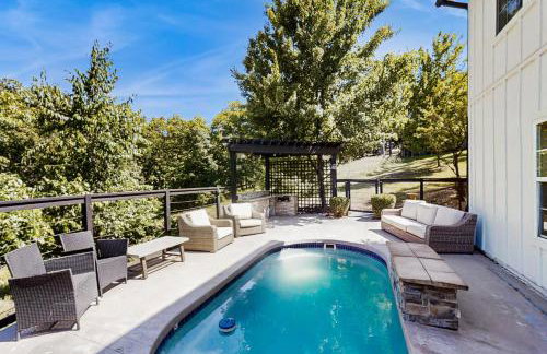 Beaver Lake Pool House - Foto 1