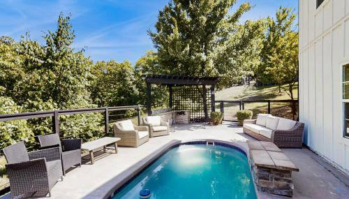 Beaver Lake Pool House - Foto 1