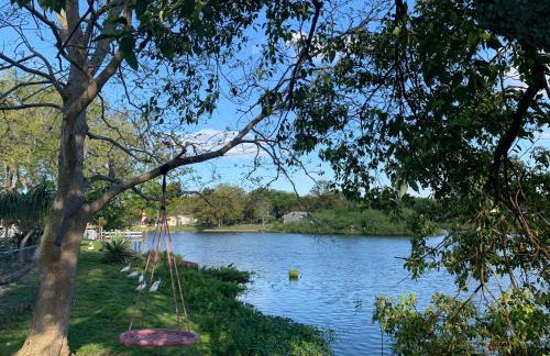 Private Tropical Waterfront Sanctuary w pool, hot tub & an island! Pet Friendly - Foto 62