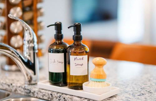 Savvy Retreat Pooler King Bed Gym Pool - Foto 26