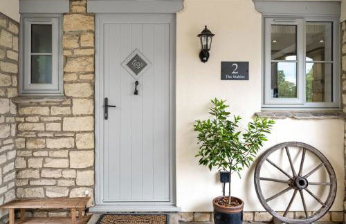 Prestbury Stables - Photo 1