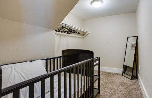 Chic Lawton Home, 5 Mins to Fort Sill! - Photo 19
