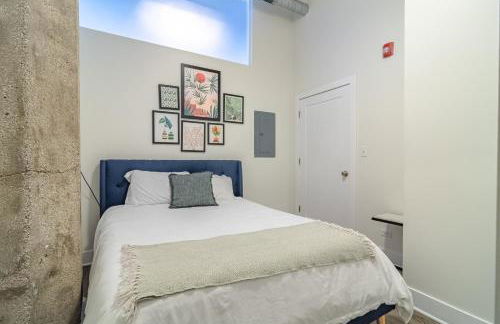 Modern 2BR Loft with Amazing City Skyline View and Optional Parking for 8 Guests Near McCormick Place and Soldier Field - Foto 5