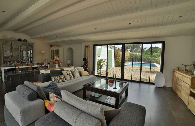 Charming Villa in Le Bois-plage With Private Pool - Foto 9