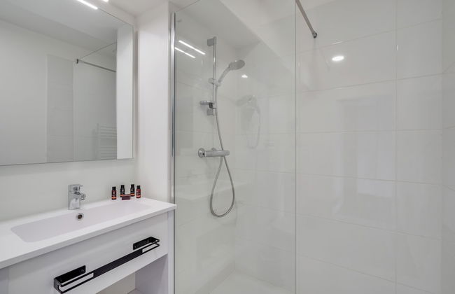 All Suites Appart Hôtel | Palaiseau - Massy TGV - Photo 37