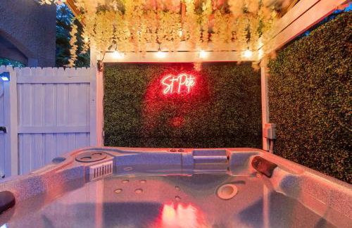 Top Floor - Sun Filled Home - Jacuzzi - Pets Ok - Foto 2