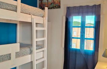 Casa con jardín a 30 metros de la playa. AT. - Foto 40