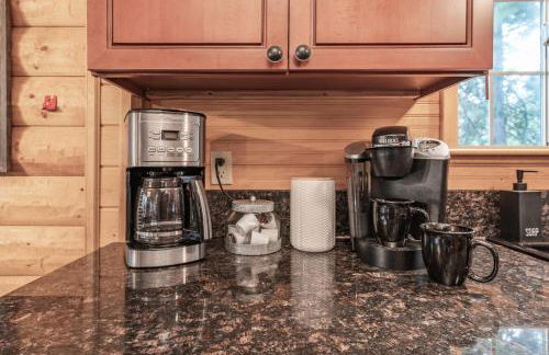 The Stew Cabin Cozy Escape Fireside Memories - Foto 19