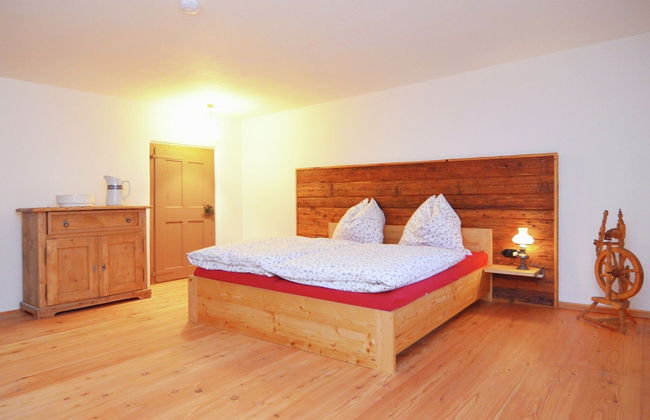 Sunny Holiday Home Near the Forest - Foto 6