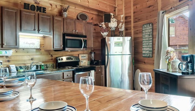 Yurt I Game Room Hot Tub I Sleeps 8 I 2BR 2BA - Foto 3, Habitación