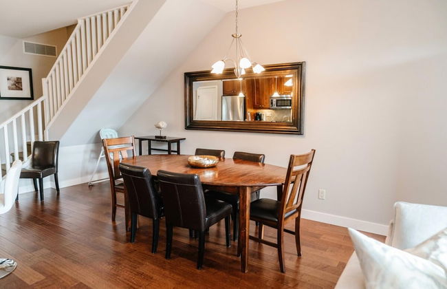 Lakefront Pool Side Townhouse -barona Beach - Photo 4