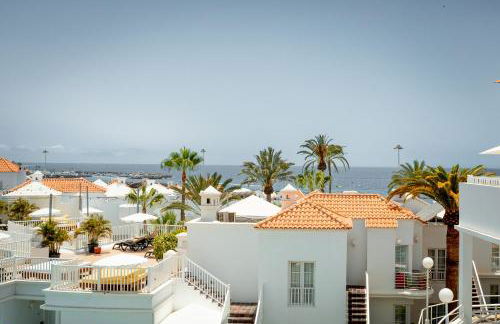 Spacious apartment with ocean view - Photo 20