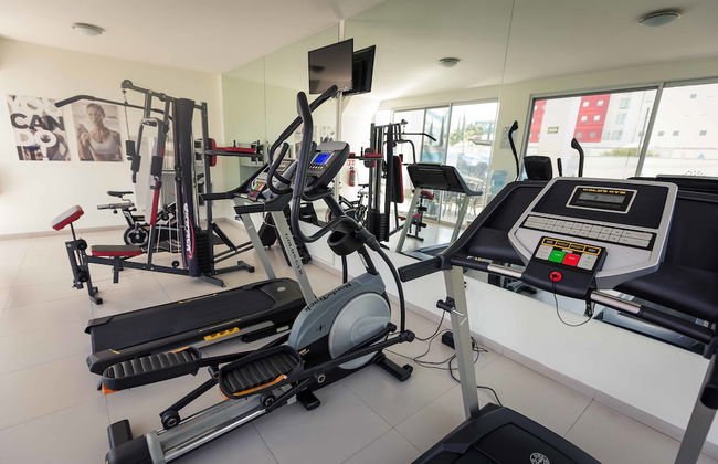 Redwood Villas Extended Stay Zona Industrial - Photo 42