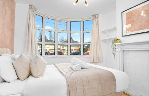 Stylish Four Bed House - 7 Guests - Garden - Parking - Netflix 802W - Foto 10