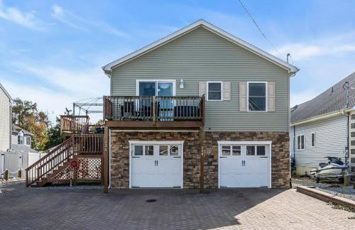 Game Room, Kayaks, Steps to the Ocean! - Photo 32