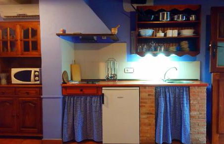 El Canchal de la Gallina -Cafetería -Aparcamiento gratis - Jacuzzi - Piscina de agua caliente abierta desde el 28 de Marzo - Foto 6