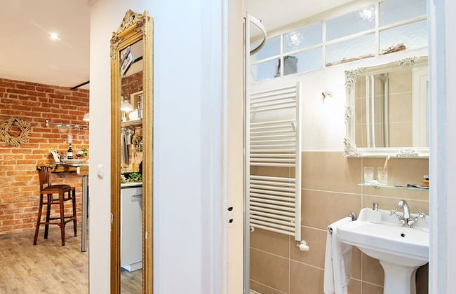 Strohhutmanufaktur - Photo 26