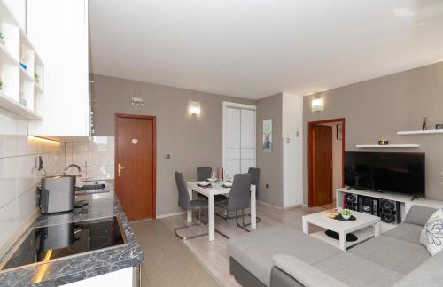 Apartment in Split with free parking - Photo 2