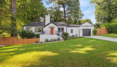 Chic 2BR Downstairs Unit - Fenced Yard Grant Park - Foto 1, Garden