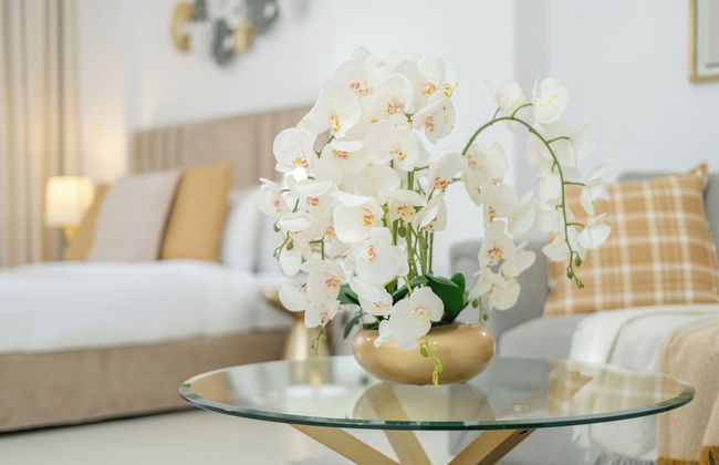 Marco Polo - Spacious Studio Lush View - Photo 21