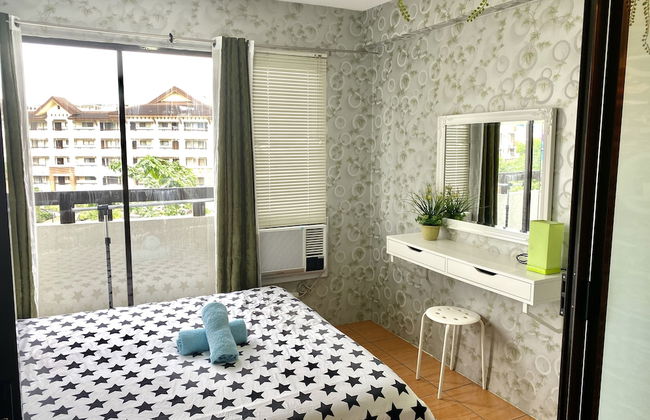 1 Bedroom Deluxe Condo at Apartelle D' Oasis - Foto 14