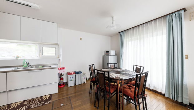 WAON - Photo 5, Restauration dans la chambre