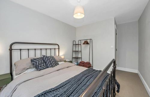 7D Albert St - sleeps 4 guests with parking on request - Foto 18
