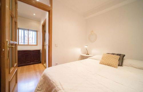 Apartamento con encanto y luz en pleno centro - Photo 8