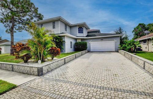 5 BR Mansion with Pool and non-heated Jacuzzi Games in Boynton Beach - Photo 62