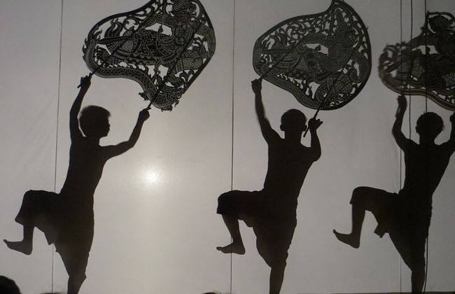 Sovannaphum Shadow Art Performance - Photo 3