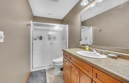 Beautiful private home in the woods BONUS Hot Tub - Foto 32