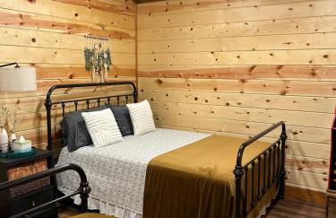 Livin on the Edge Cabin in Albert Pike, Beautiful! - Foto 4