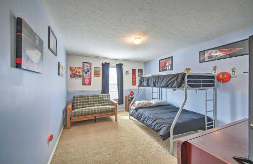 Family Home with Yard about 15 Mi to Downtown! - Foto 21