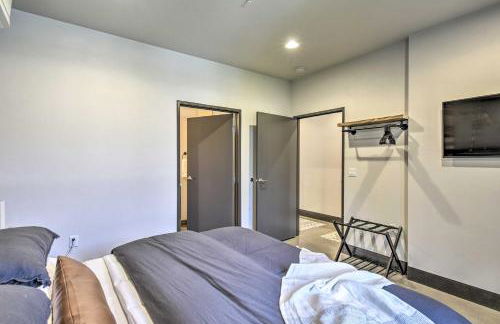 Elkhart Lake Townhome - 20 Mi to Sheboygan! - Foto 14