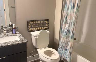 Lux High Rise one stop 2 bedroom private Share kitchen Professional Respected apartment - Foto 26