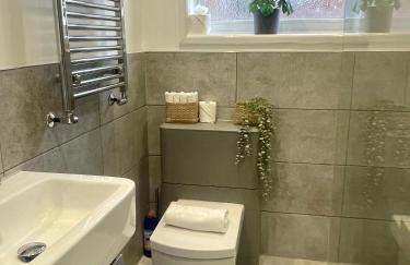 Newly Refurbished City Centre House With Parking - Foto 11