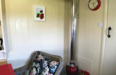 The Hawthorn Shepherds Hut - Photo 13