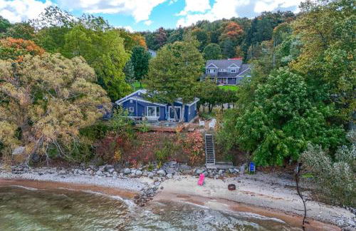 Fireplace! Waterfront Gem Near Leelanau Wine Trail - Foto 28