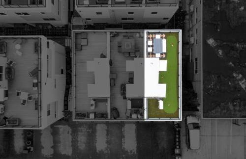 Lux Townhome With Parking and Rooftop Putting Green - Foto 15