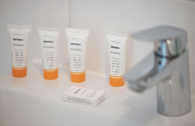 Apartments Five Seas by Renters - Photo 40