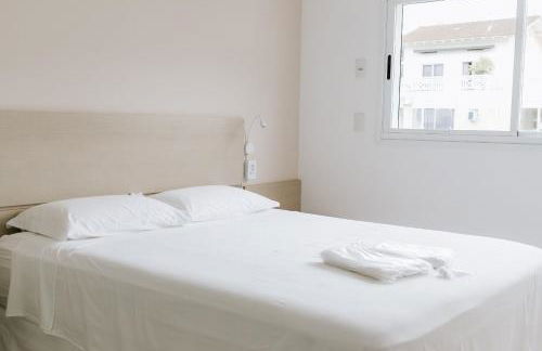 Completo apartamento em Resort na beira da lagoa - Foto 14