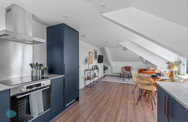 The Penthouse By Pureserviced - Photo 10