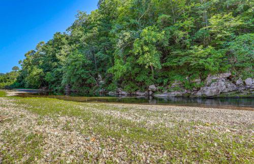 Secluded Vacation Rental Bordering Creek! - Foto 25