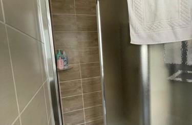 Liberté et Confort, appartement entier, moderne avec 2 chambres et cuisine équipée au coeur de Semur - Foto 71