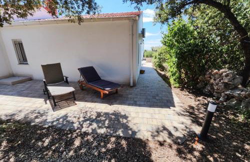 Lavender House - Photo 59