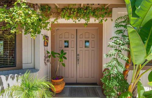 Majestic 5BR Villa with Guesthouse, Pool & Spa - Foto 36