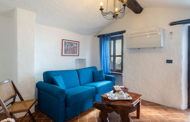 2 bedroom House in Cipressa with garden and terrace - Photo 8