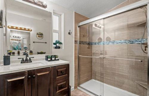 Upscale Retreat near vibrant downtown - Foto 22