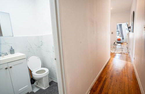 Chic 2BD Upper East Side Retreat - Foto 16